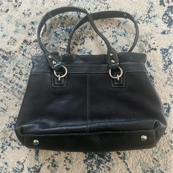 Coach purse - Picture 2 of 3